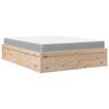 vidaXL S&auml;ng med madrass 140x200 cm massiv furu