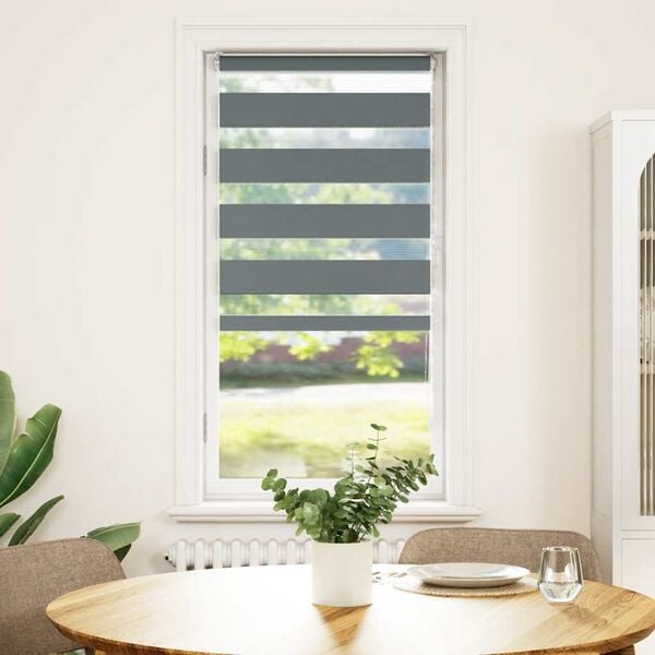 Visar produktbild 2 av 16