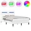 vidaXL S&auml;ngram med LED-ljusslingor Vit 120 x 190 cm Konstl&auml;der