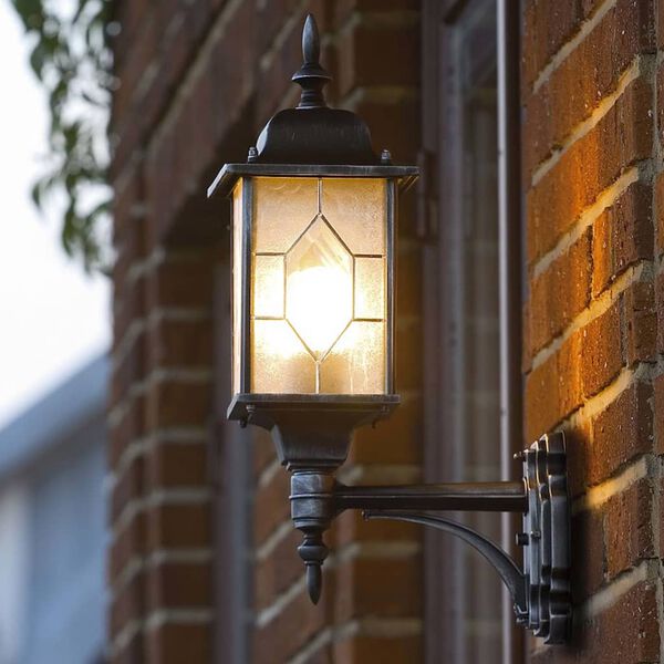 KONSTSMIDE V&auml;gglykta Milano svart och silver