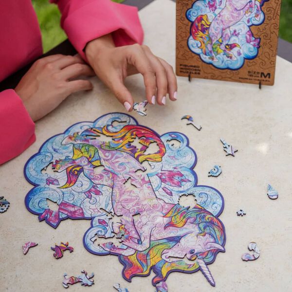 UNIDRAGON Pussel trä 195 bitar Inspiring Unicorn medium 26x32 cm