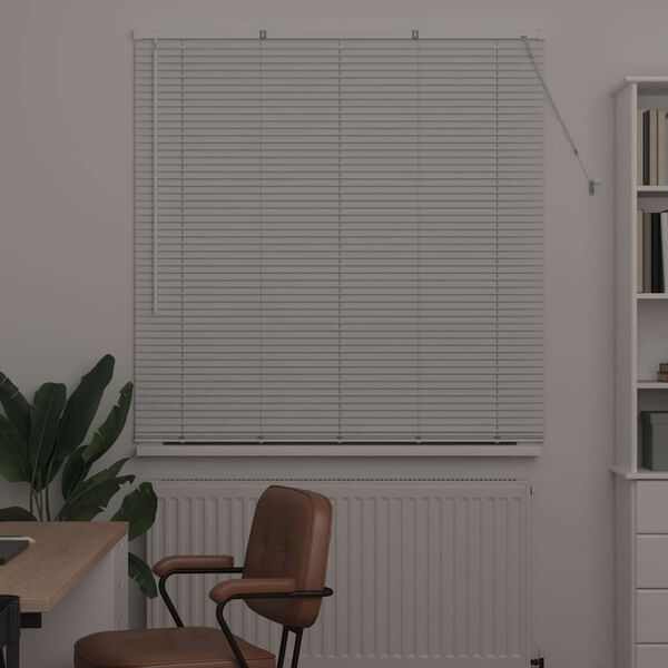 Visar produktbild 3 av 17