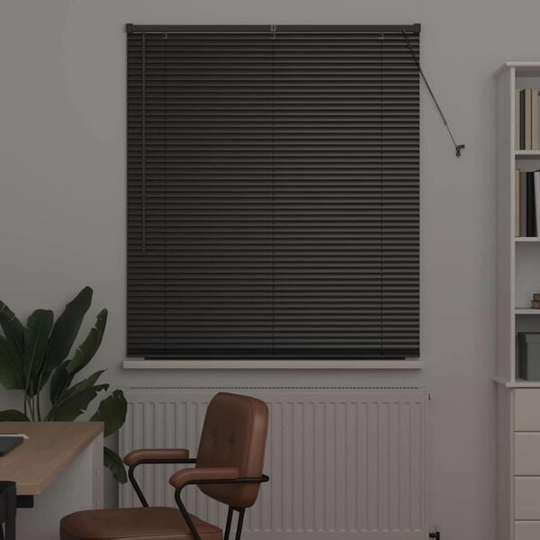 Visar produktbild 3 av 17