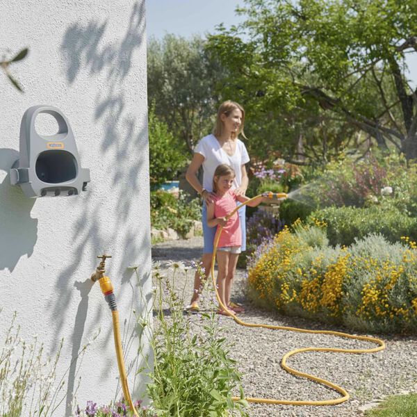 Hozelock Expanderbar trädgårdsslang Superhoze 15 m med slanghängare