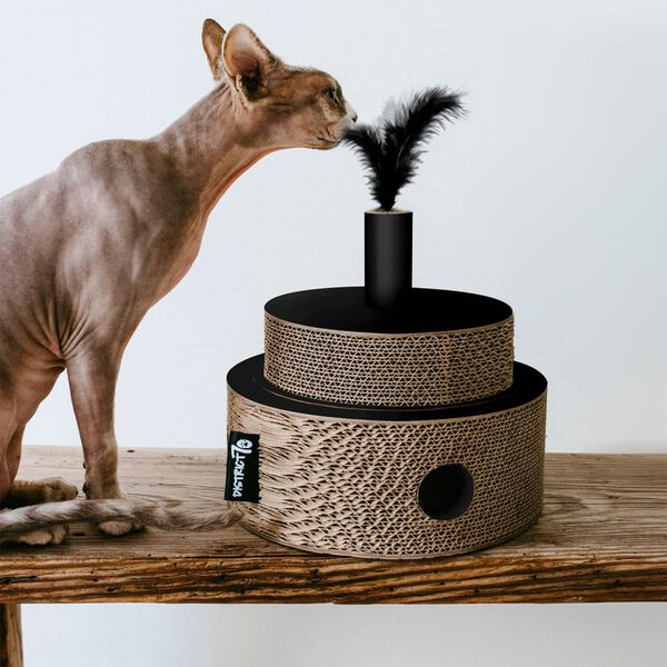 DISTRICT70 Kattleksak FIESTA sp&aring;nskiva svart och brun