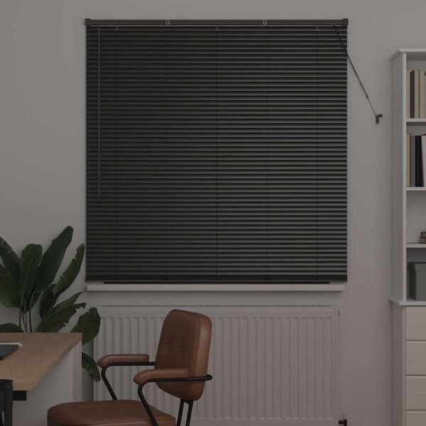 Visar produktbild 3 av 17