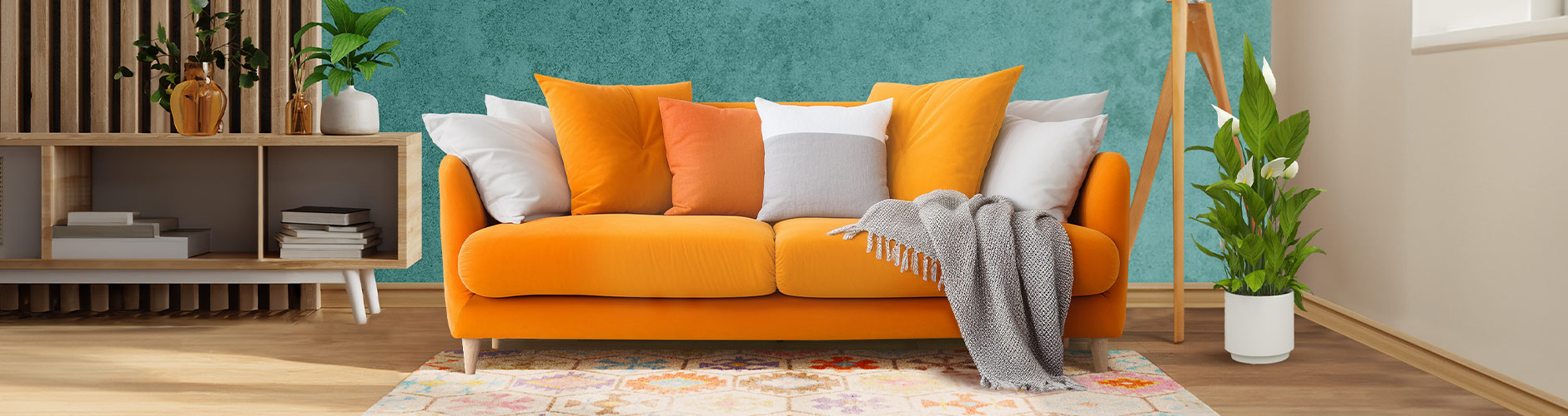 3-delad soffgrupp i rotting med kuddar och soffbord för utomhusbruk. Klicka för att handla kollektionen.